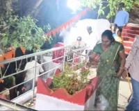 వీరన్న గుట్ట రామలింగేశ్వర స్వామి ఆలయంలో మహాశివరాత్రి పూజలతో భక్తుల సందడి