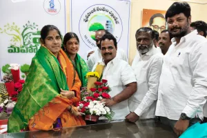 చైర్పర్సన్ శ్రీదేవిని సన్మానించిన గౌడవెల్లి మాజీ సర్పంచ్ 