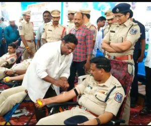 విధి నిర్వహణలో.. పోలీస్ అమరవీరుల త్యాగాలు మరువలేనివి 