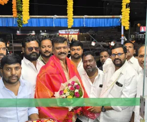 శ్రీరామ స్కిన్ అండ్ హెయిర్ క్లినిక్ ఘనంగా ప్రారంభం