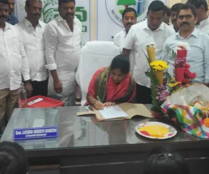 బాధ్యతలు స్వీకరించిన మున్సిపల్ చైర్ పర్సన్...