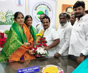 చైర్పర్సన్ శ్రీదేవిని సన్మానించిన గౌడవెల్లి మాజీ సర్పంచ్ 