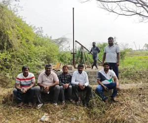 శిథిలావస్థలో ఉన్న బోరుబావికి మరమ్మతులు