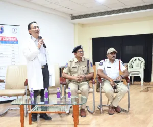 మెడిసిటీ ఇన్స్టిట్యూట్‌లో ట్రాఫిక్ పోలీసుల ప్రత్యేక కార్యక్రమం